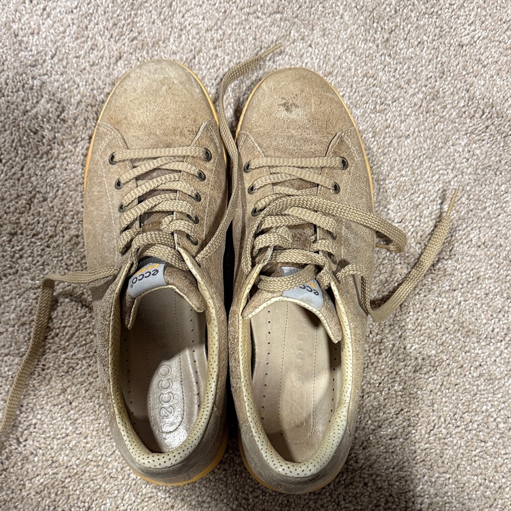 Ecco Tan spikeless golf Sneakers